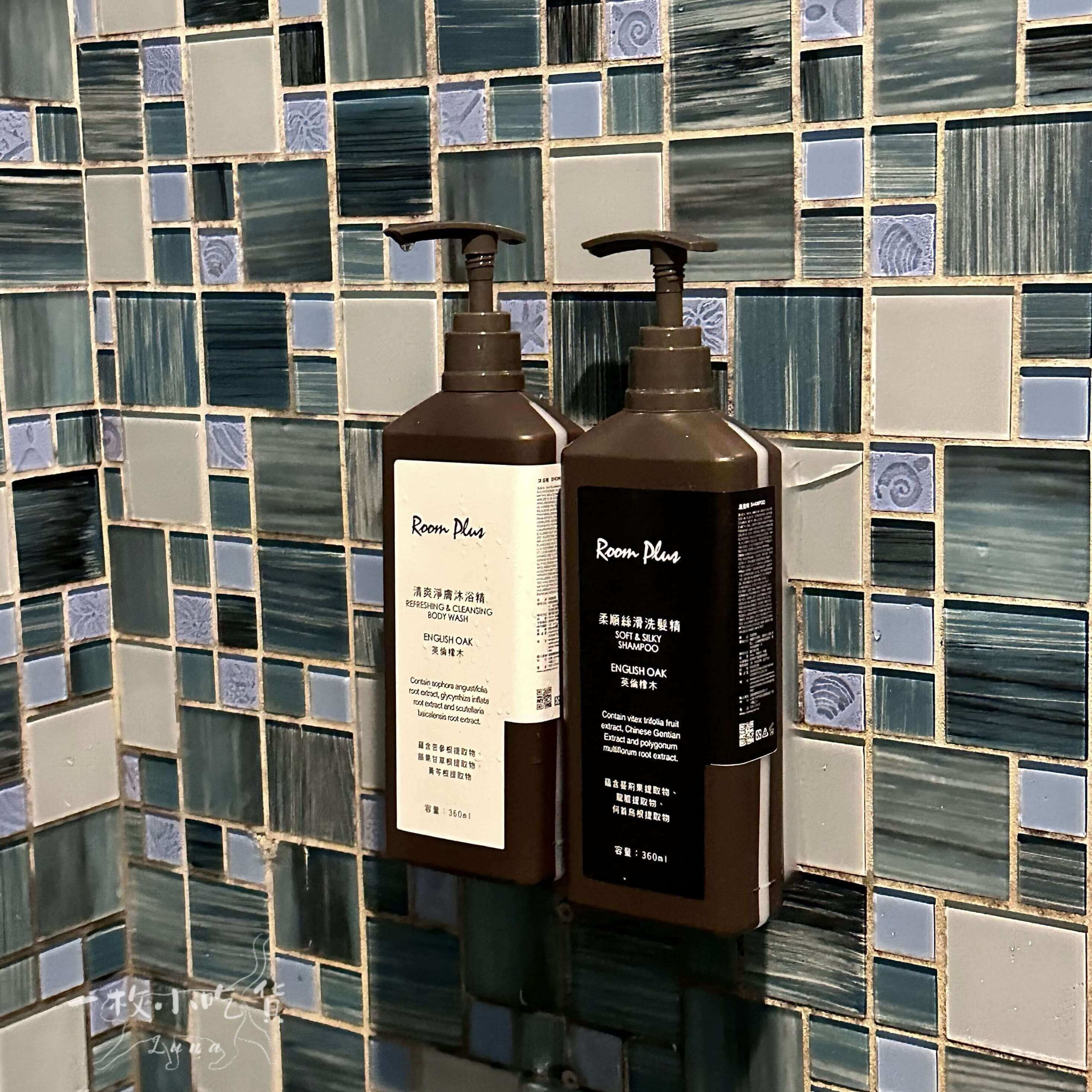 Doule Motel Bathroom4