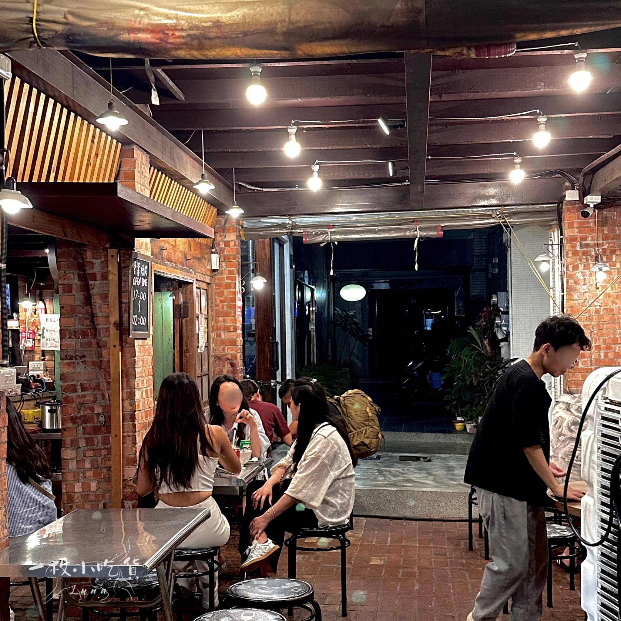 hongniu beef soup tainan