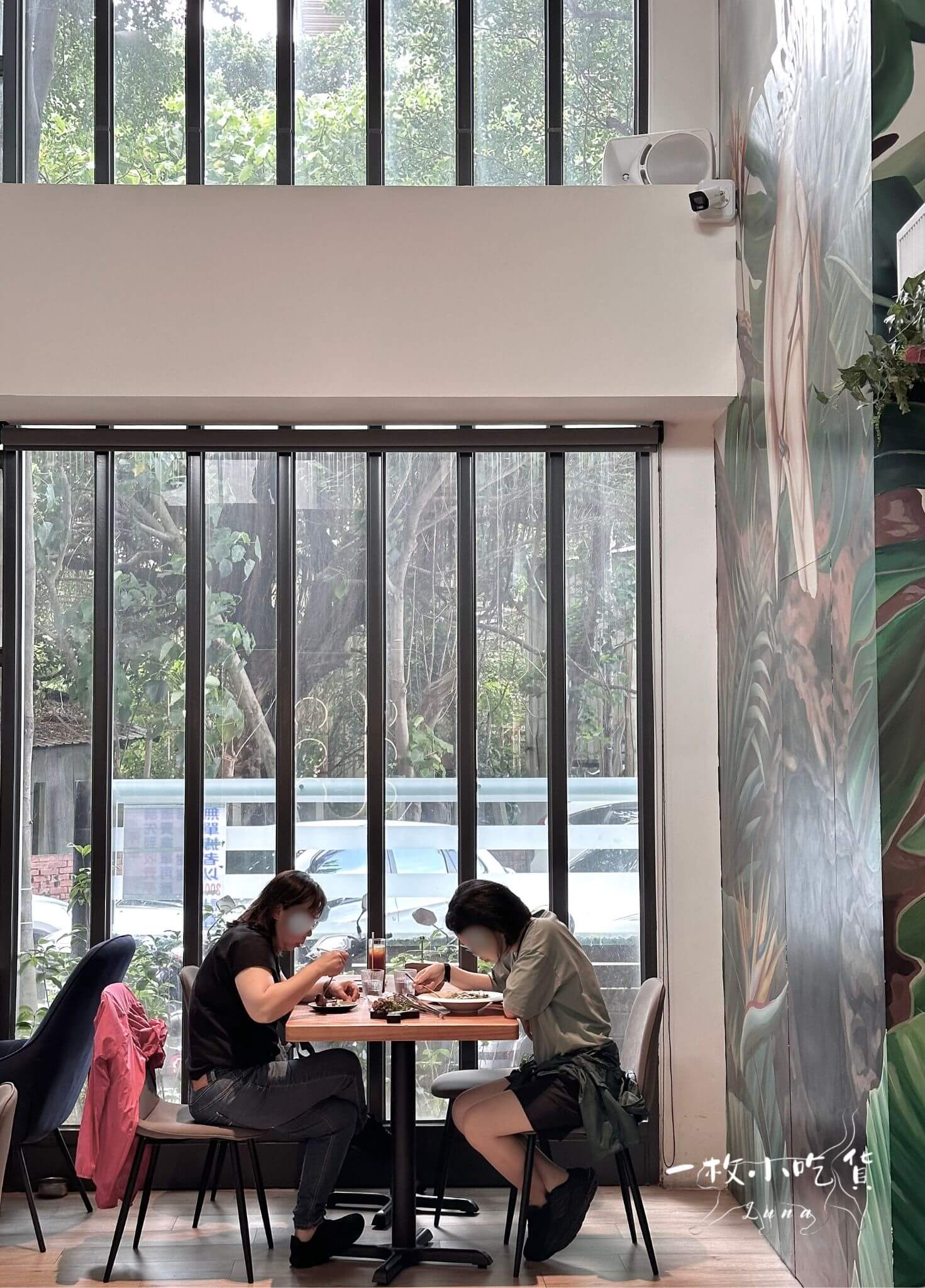 毛五木寵物餐廳環境