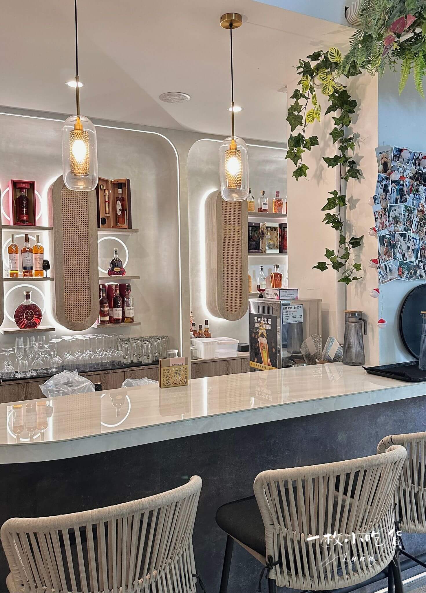 momori cafe storefront interior8