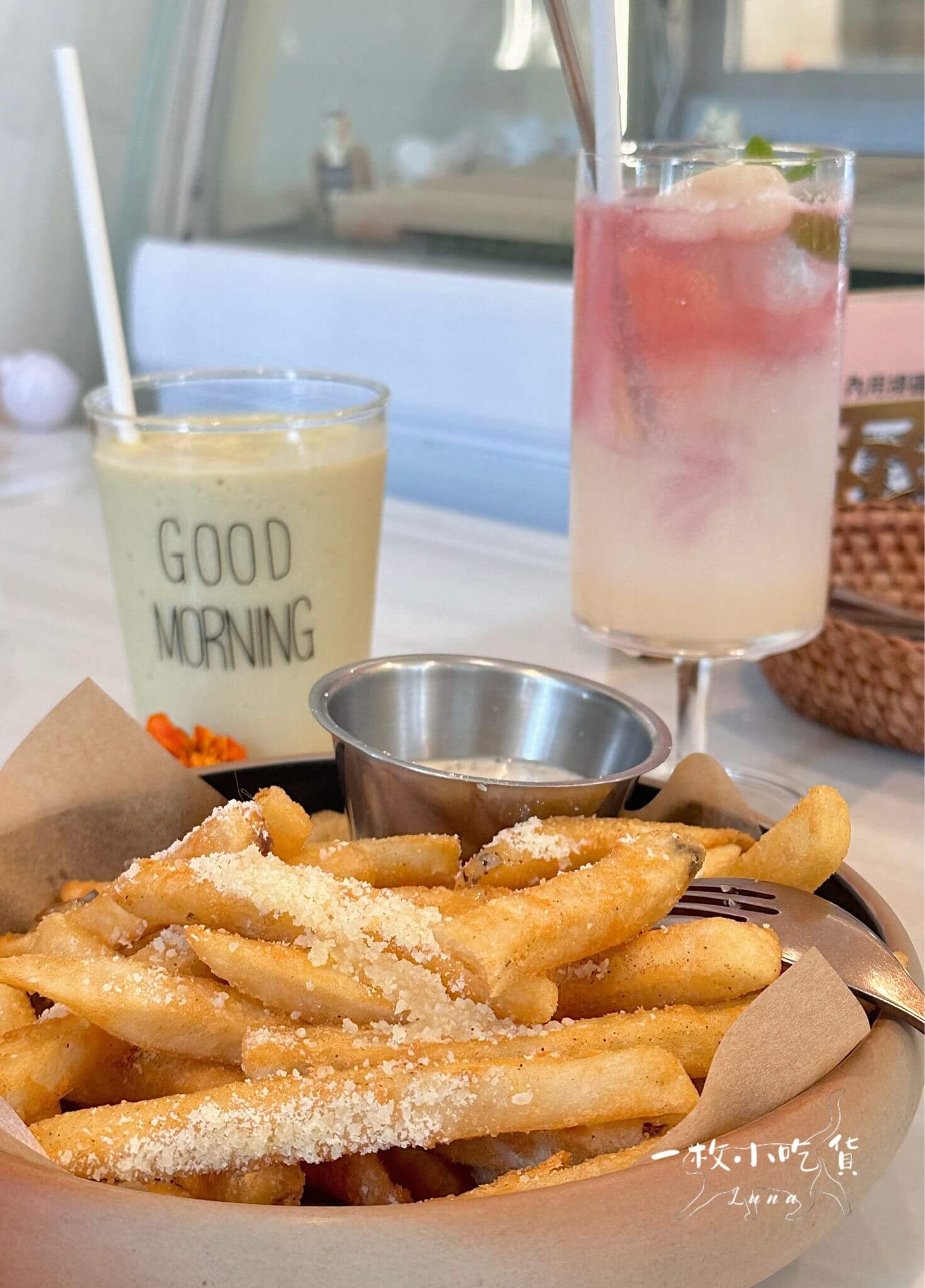 momori cafe storefront29