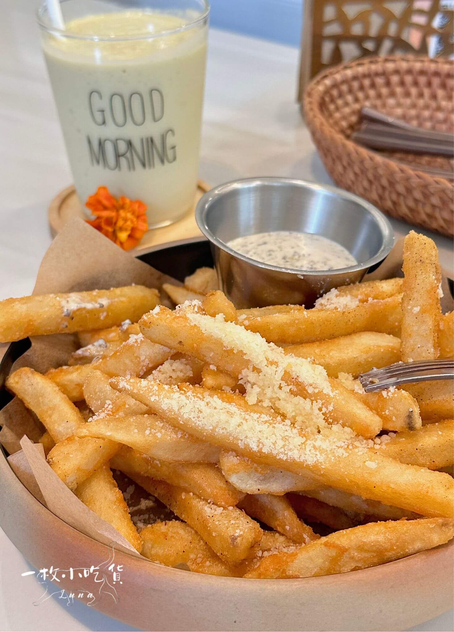 momori cafe storefront30