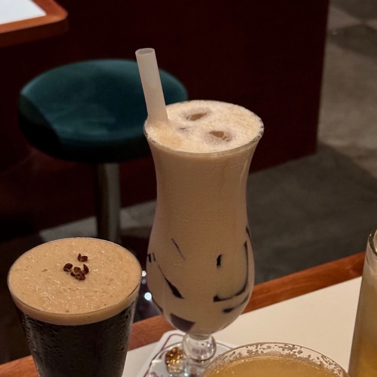 pinoko bubble red tea drink