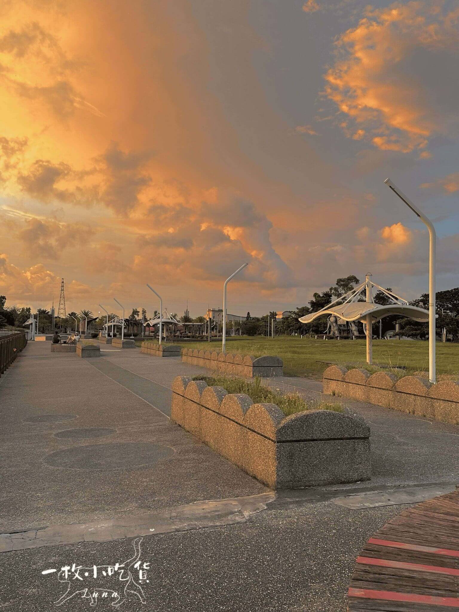 興達港情人步道