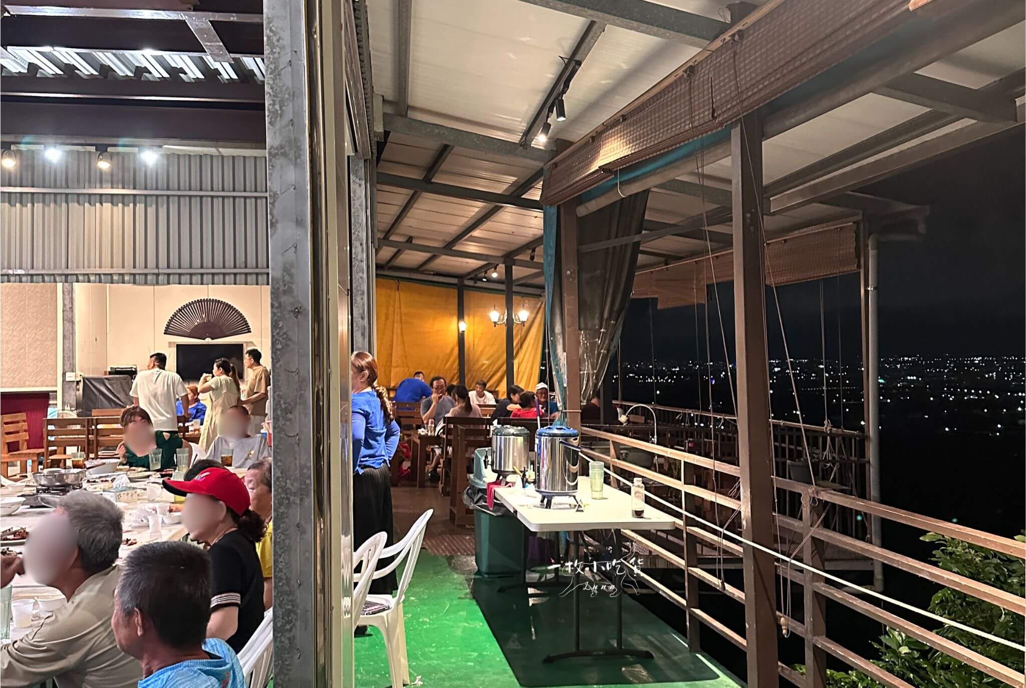 Starry Dagangshan Scenic Cafe 15