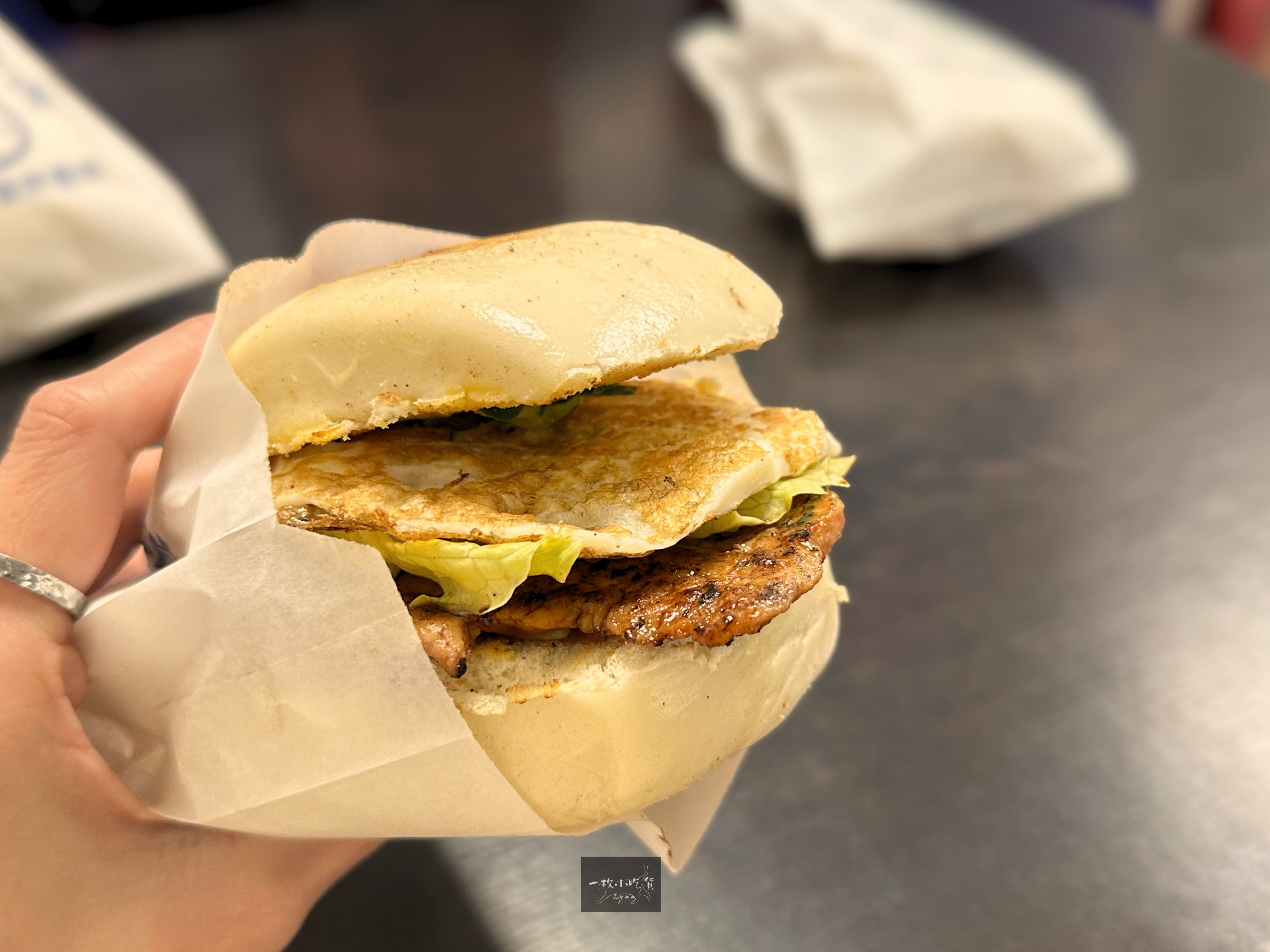 Charcoal Bun tainan2