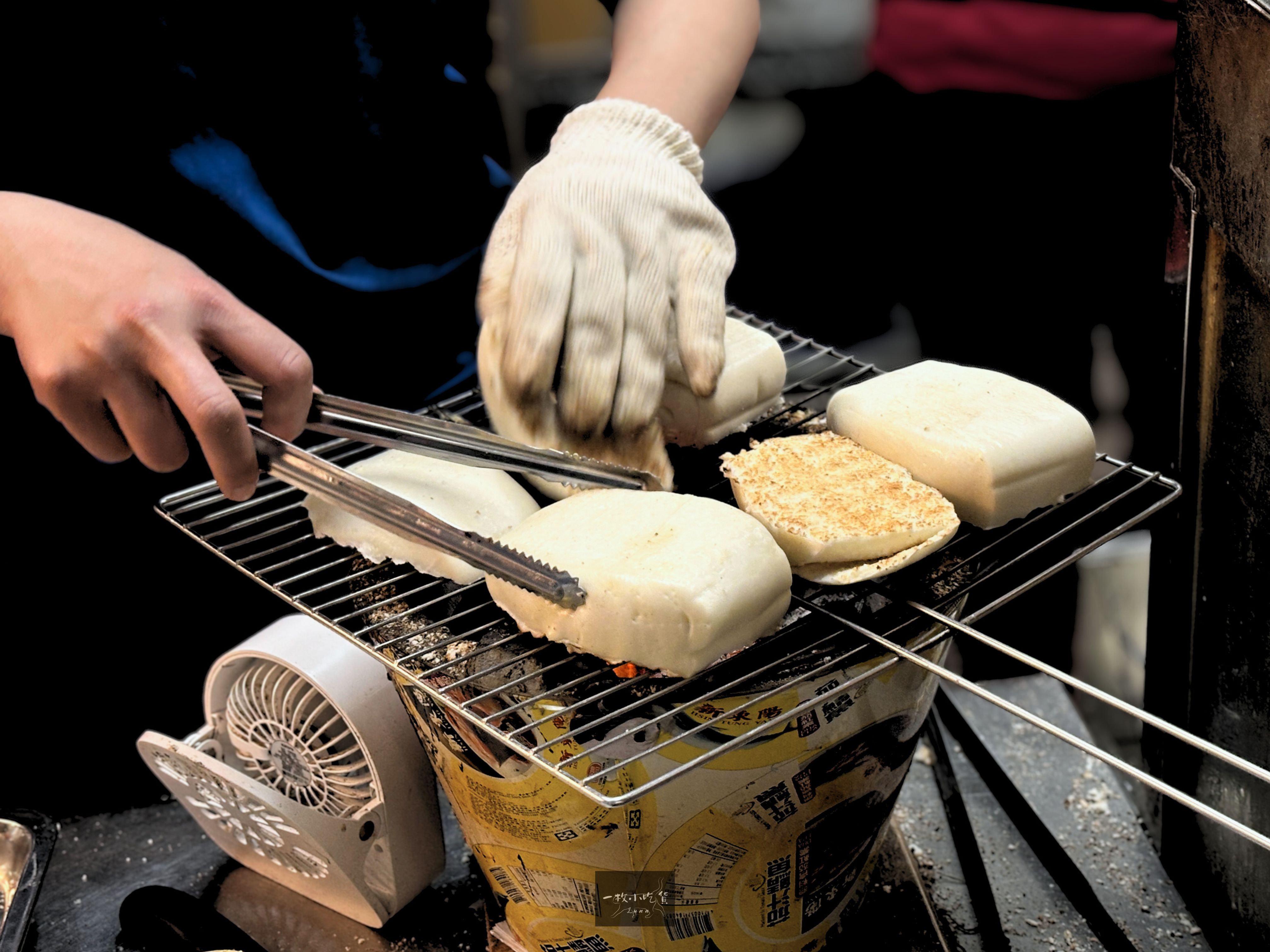 Charcoal Bun tainan5